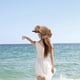thumbnail image 4 of Sombrero de paja con lazo para mujer, circunferencia de 56-58 cm, borde ondulado, cinta, ala grande, sombrero para el sol, sombrero de verano, protector solar, sombrilla de playa, 4 of 5