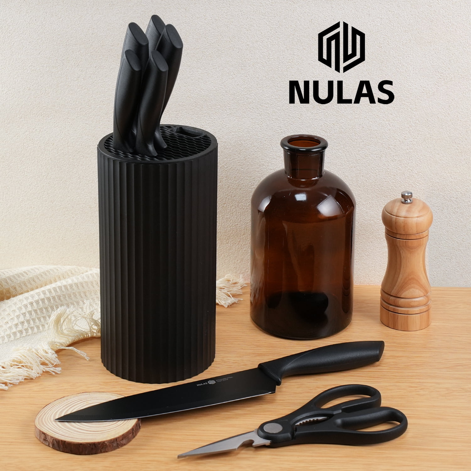 NULAS  8-Piece Kitchen Knife Set with Block for Chef, Stainless Steel Sharp Knives, Anti-Rust, Ergonomic Handle - Black