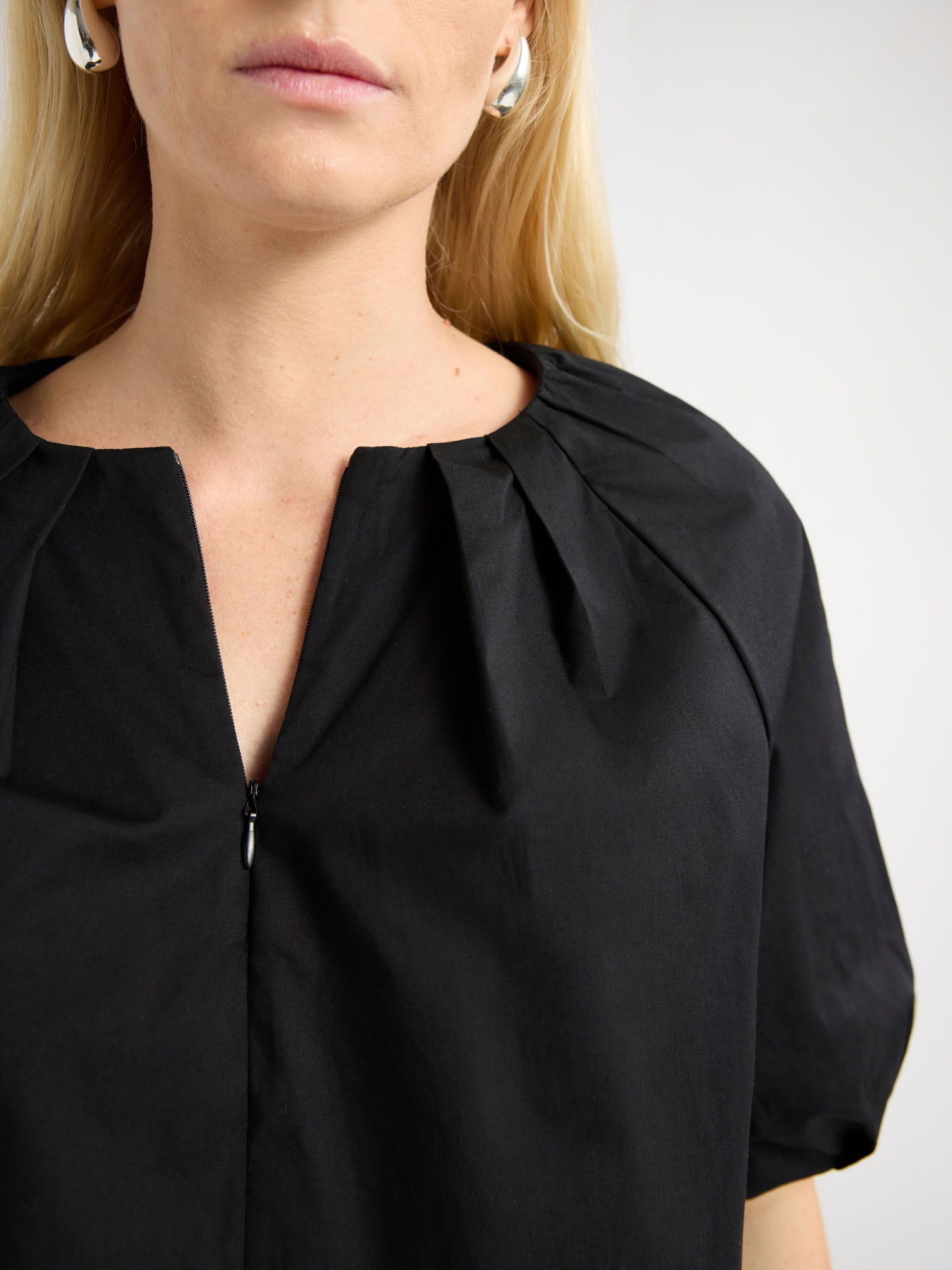 Scoop Women's Cotton Poplin Pleated Zip Front Top, Sizes XS-XL