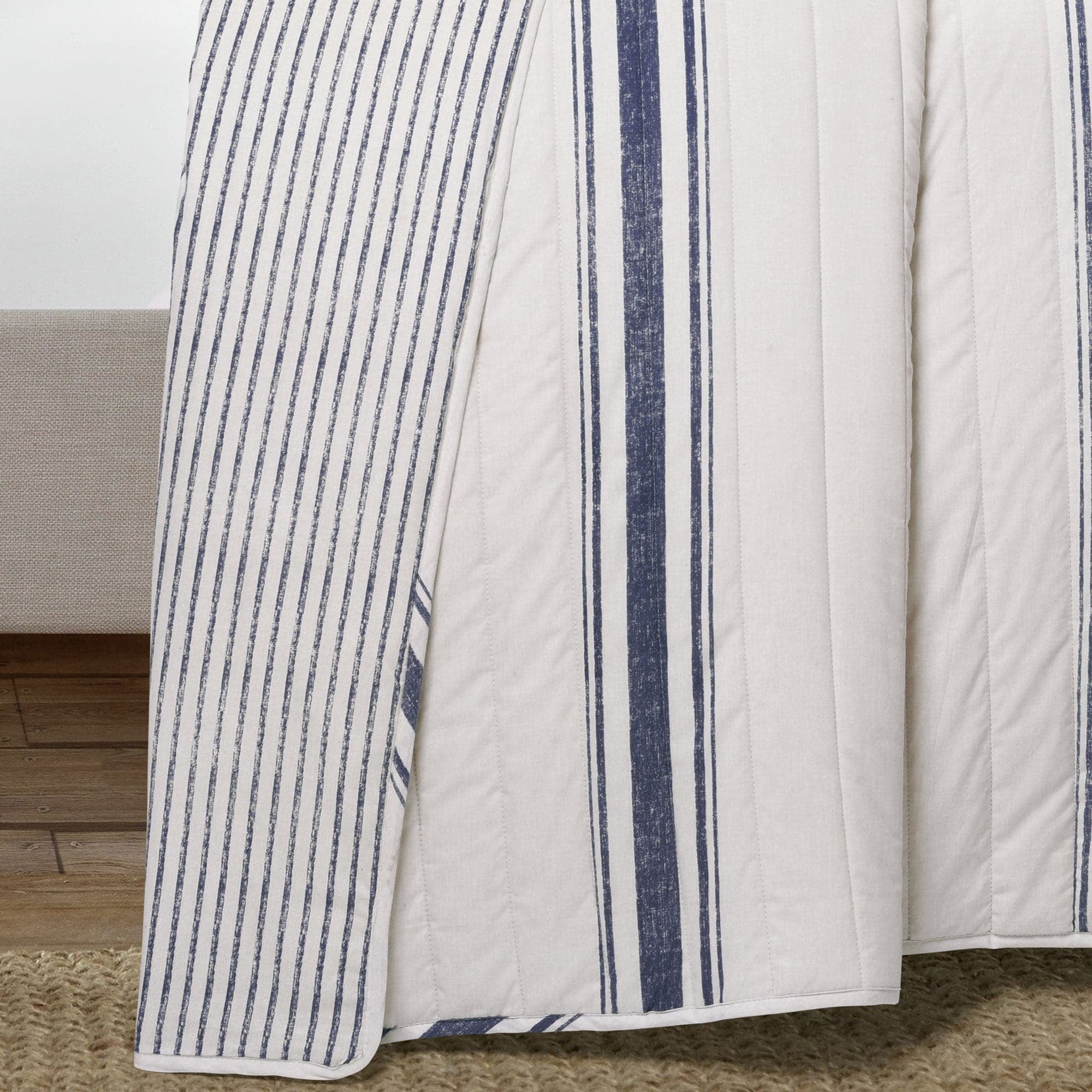 Lush Decor 320 Thread Count 3 Piece Quilt Set, King