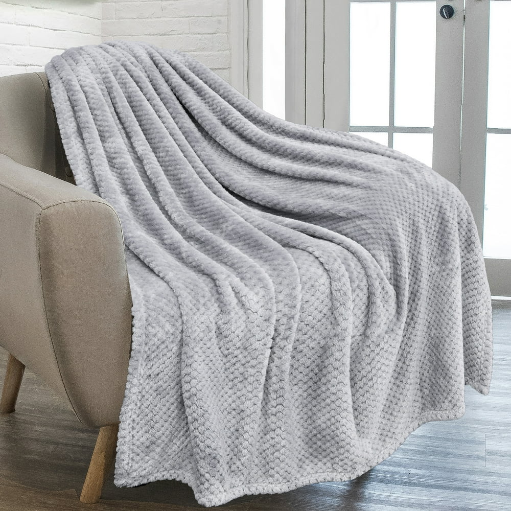 PAVILIA Waffle Textured Fleece Throw Blanket for Couch Sofa, Light Gray