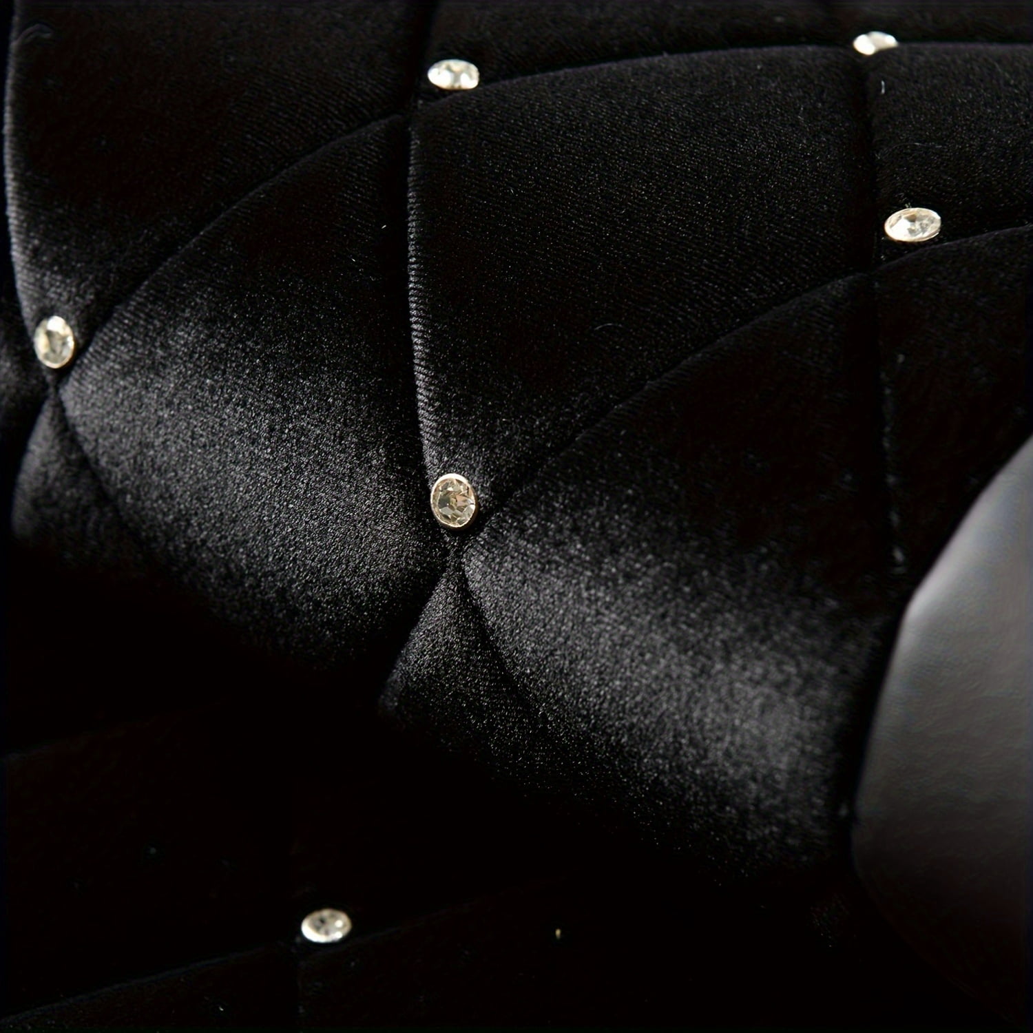 Universal Luxury Car Seat Covers, Front & Rear Cushion with Sparkling Rhinestone Inlaid Queen Crown, Premium Bling Car Interior Accessories