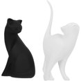 thumbnail image 1 of Estatua de gato de resina Escultura de gato para decoración de oficina en casa Adorno de resina para manualidades 2 piezas blanco y negro LANNMXG, 1 of 4