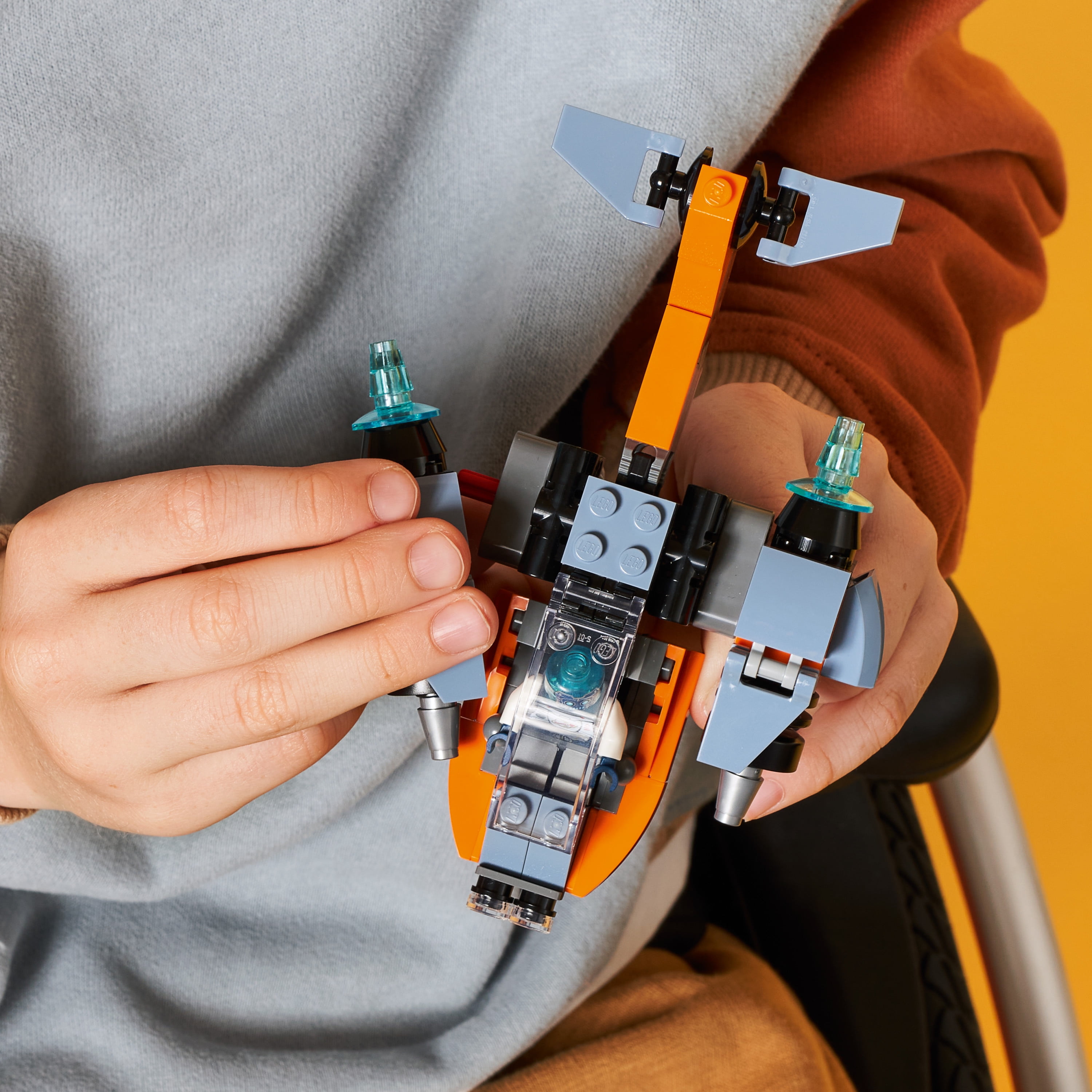 LEGO Creator Cyber Drone 31111