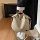 thumbnail image 4 of Bolso tote de nailon con cierre de cordón, bolso bandolera informal, bolso ligero para viajes y trabajo, bolso de mano de estilo japonés para uso diario., 4 of 6