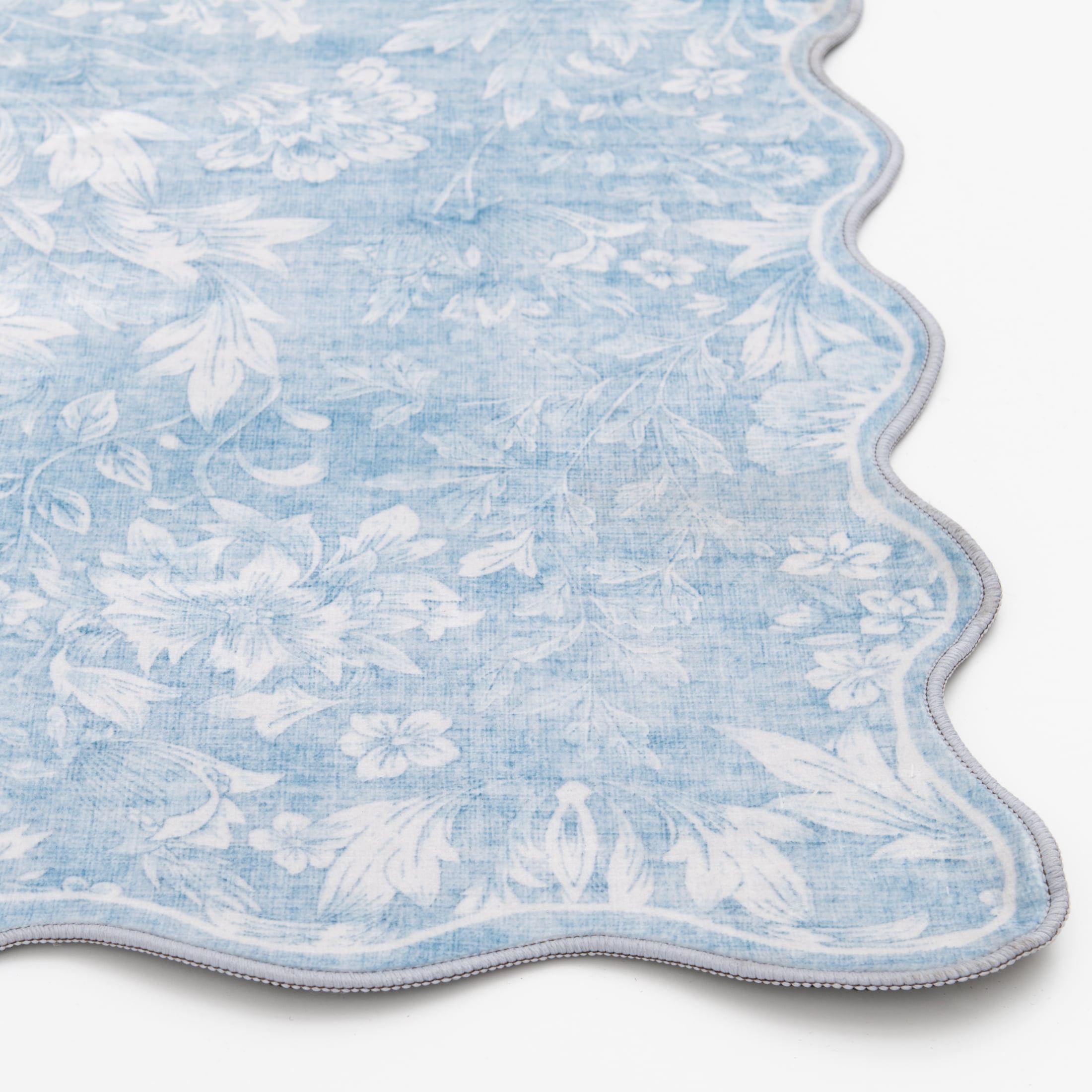 Mainstays Blue Feather Faux Fur Scalloped Indoor Accent Rug, 36"x56"