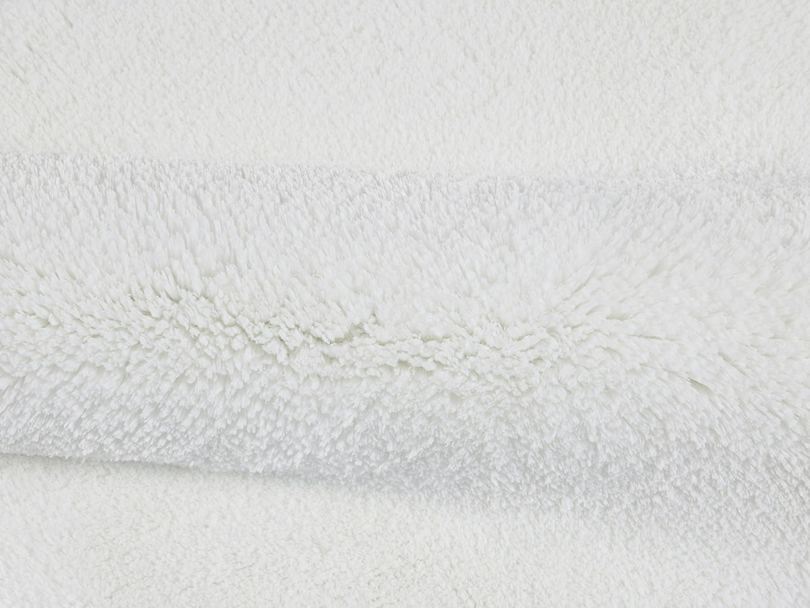 Hotel Style White Micro-Polyester 21" x 34" Bath Rug