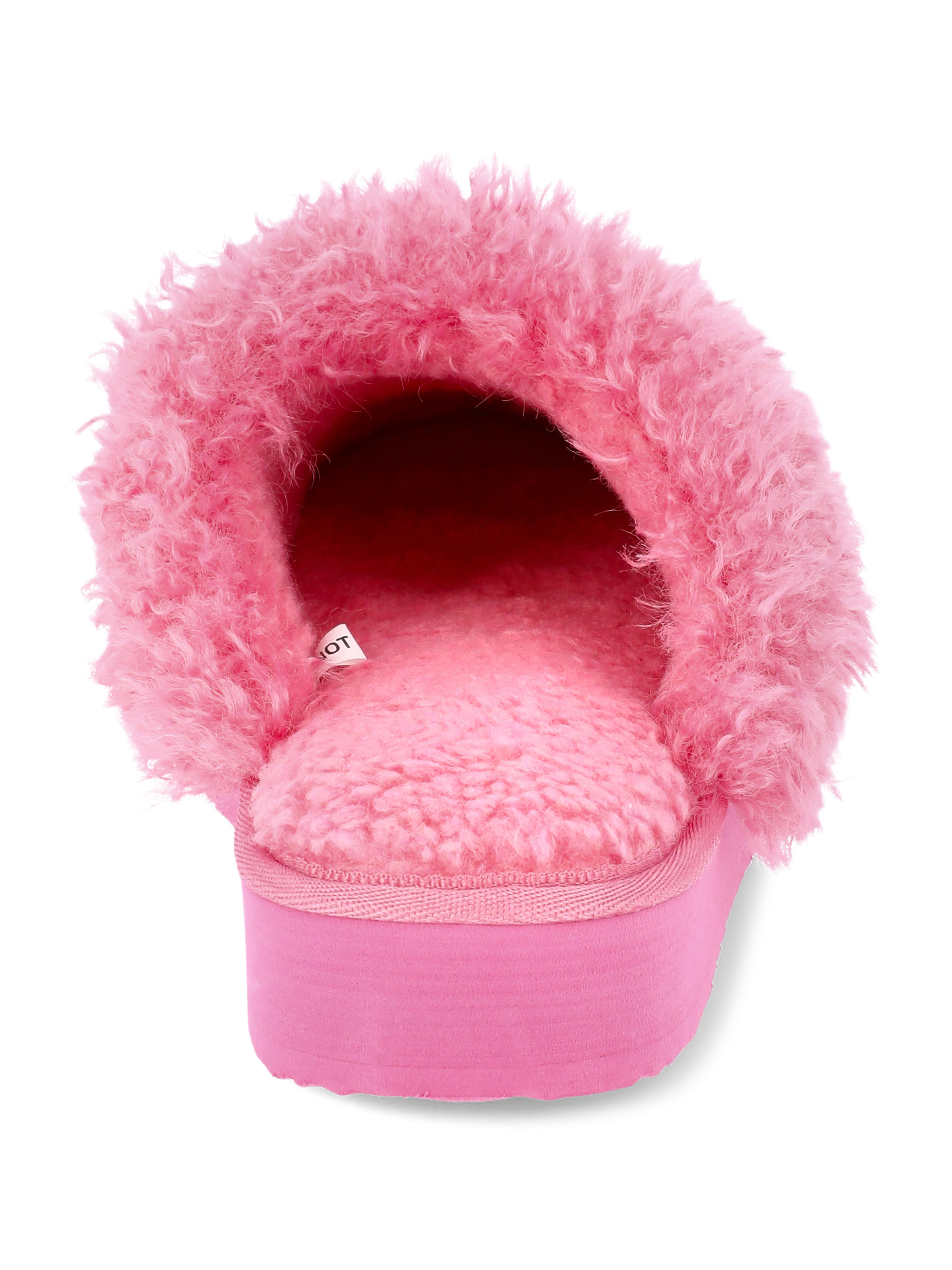 No Boundaries Women's Fuzzy Platform Slippers