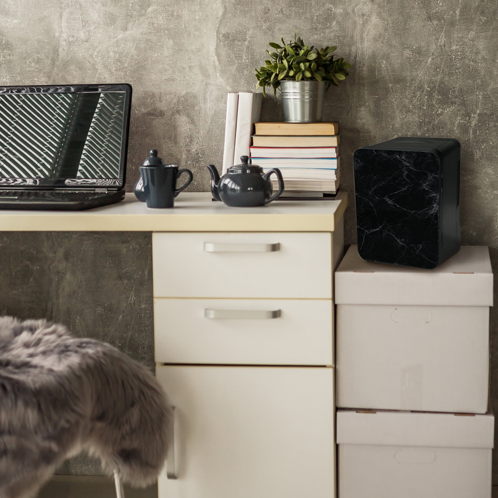 Personal Chiller Mini Fridge Black Marble K4107MRBK