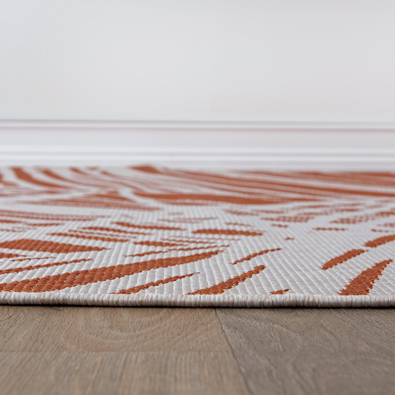 World Rug Gallery Contemporary Nature Inspired Tropical Leaves Reversible Indoor/Outdoor Area Rug - Rust 5'x7'