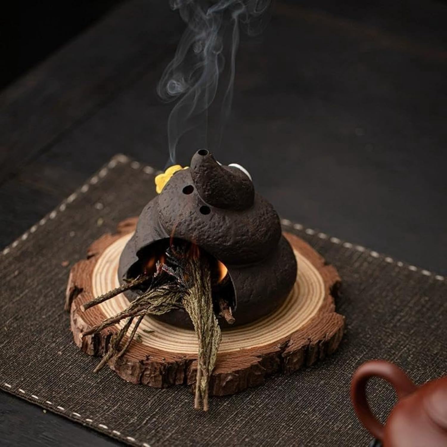 Handmade Poop-Shaped Ceramic Incense Burner, Funny Aromatherapy Decor, Creative Mini Ceramic Fireplace Fragrance Holder for Meditation,Yoga,and Home Decor Gift