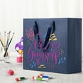 thumbnail image 4 of Bolsas de Regalo de Color Azul Marino, Paquete de 25 Bolsas de Regalo Medianas de Papel Kraft con Asas, 4 of 4
