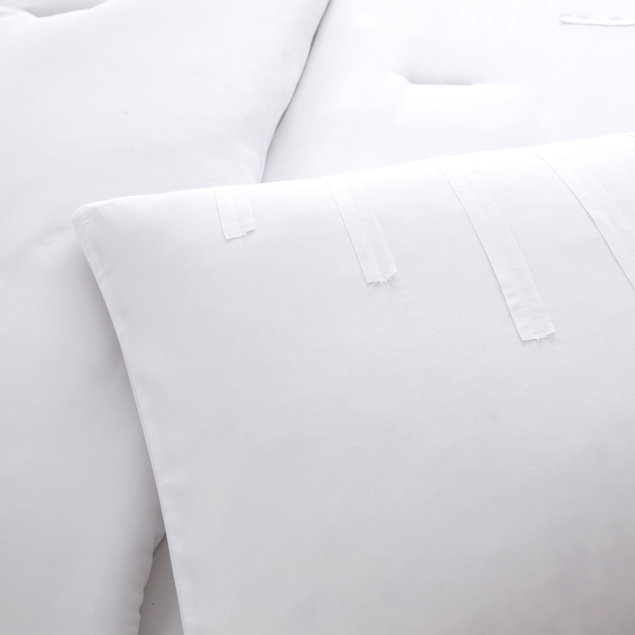 Jade + Oake Ridney 3-Piece White Striped Comforter Set, King