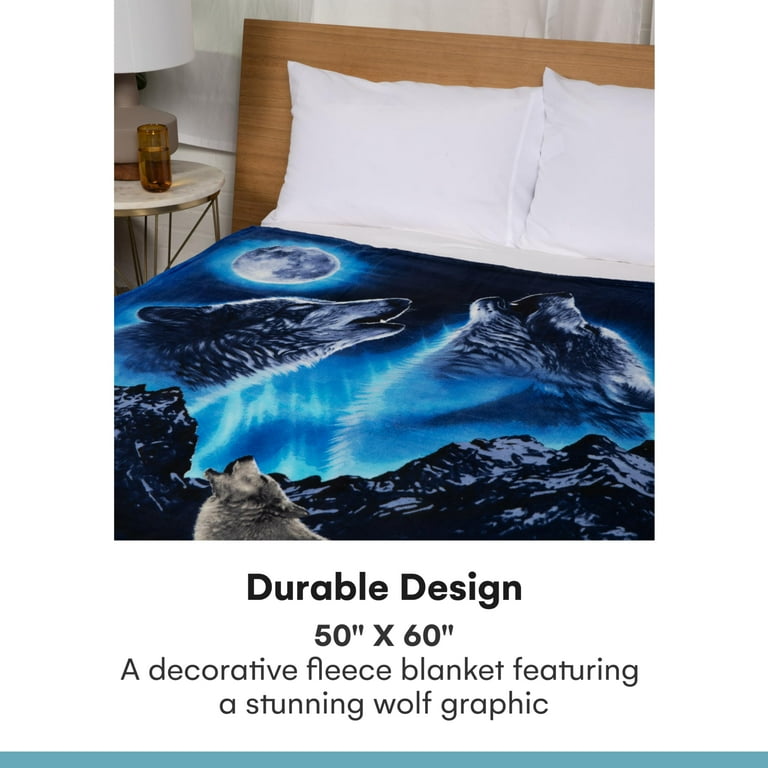 Dawhud Direct Super Soft Plush Fleece Throw Blanket, Wolves
