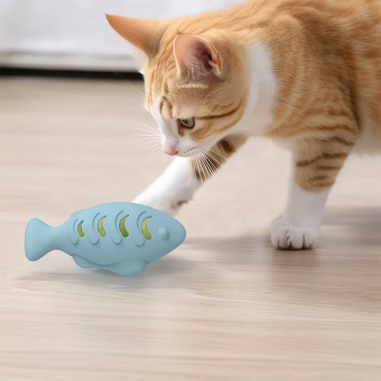 Catnip bite-resistant molar stick, creative fish toy for funny cats and pets, food-grade silicone, high temperature resistance and easy to clean.