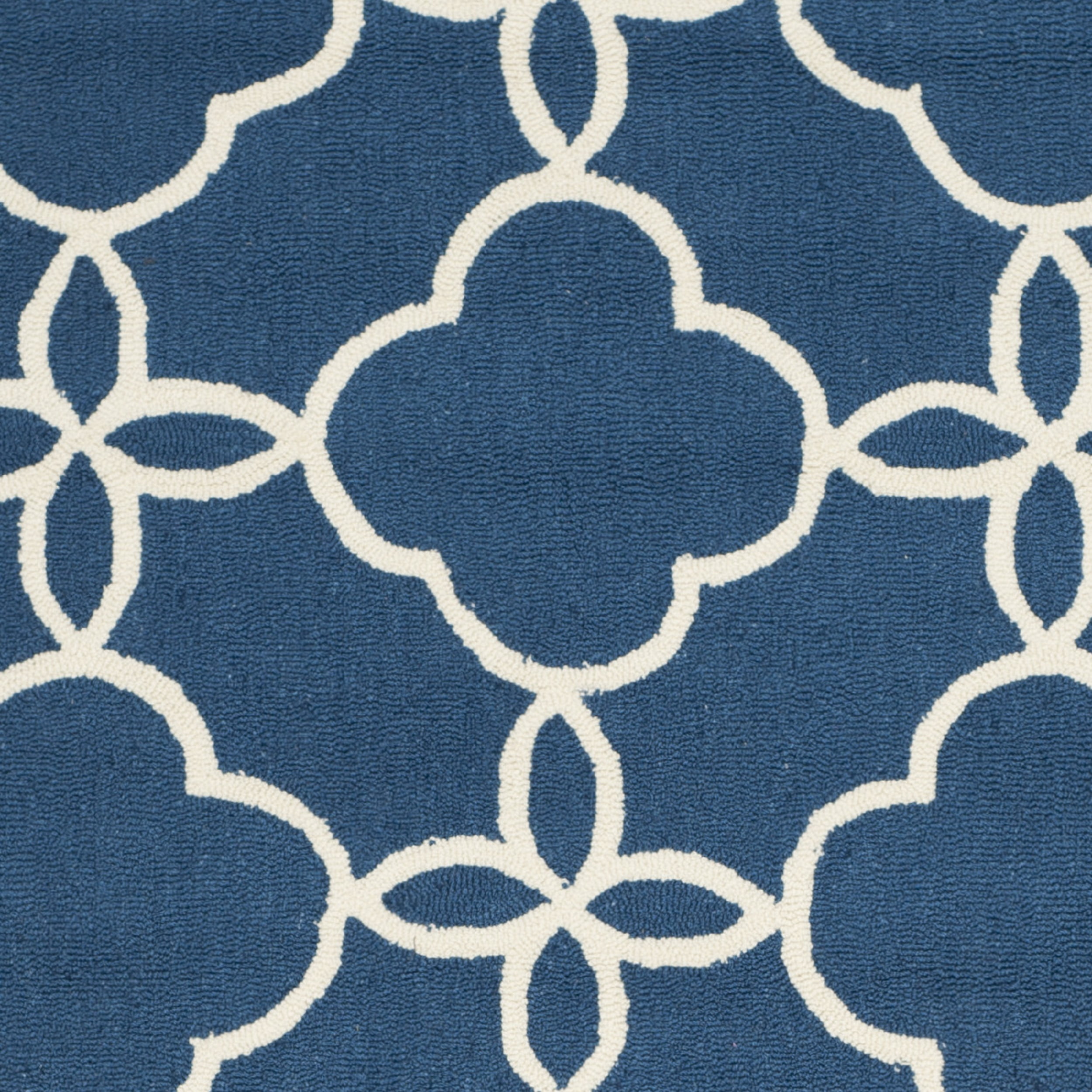 SAFAVIEH Four Seasons Vaska Geometric Area Rug, Navy/Ivory, 5' x 8'
