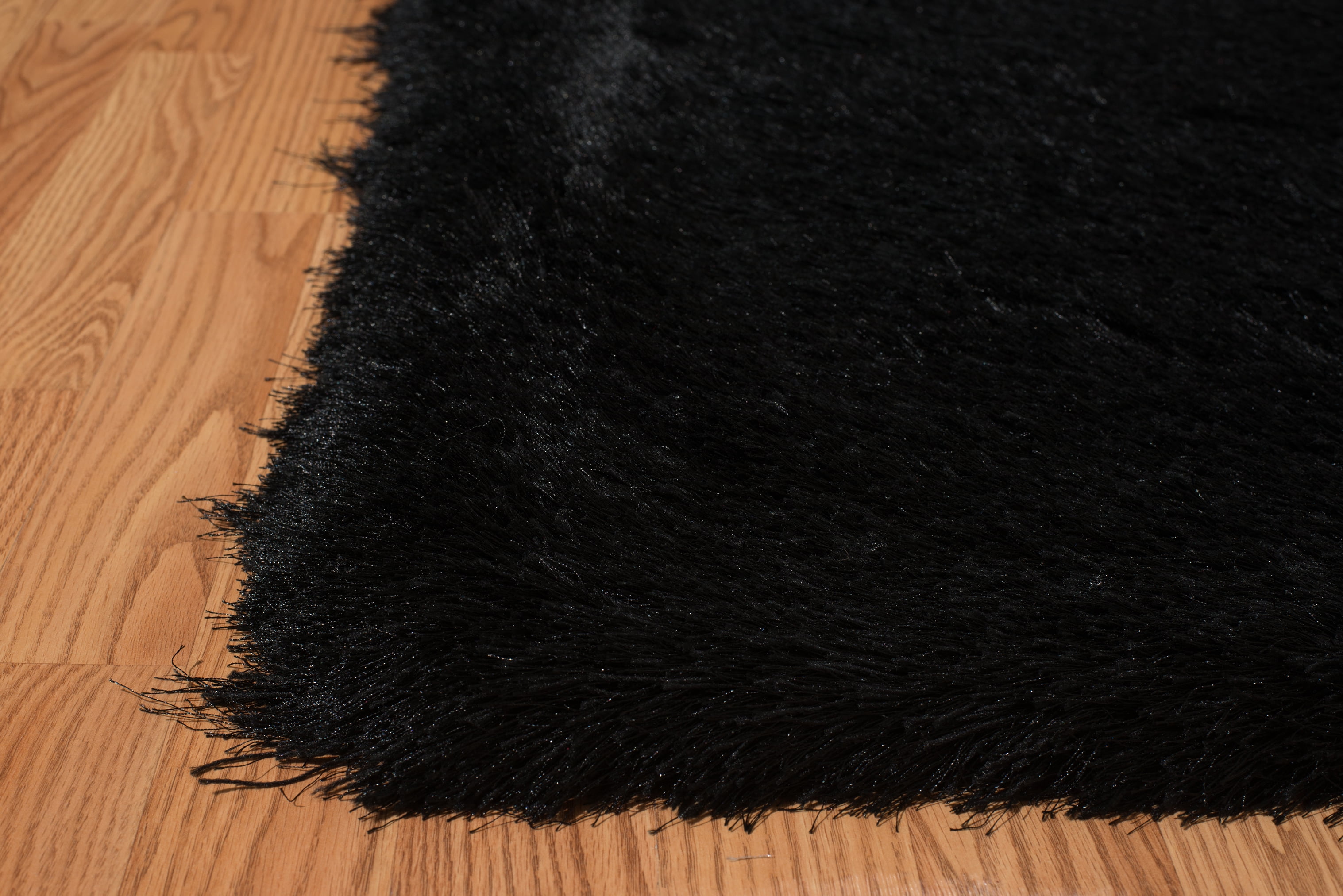 United Weavers Benella Catalina Black Woven Polyester Black Area Rug