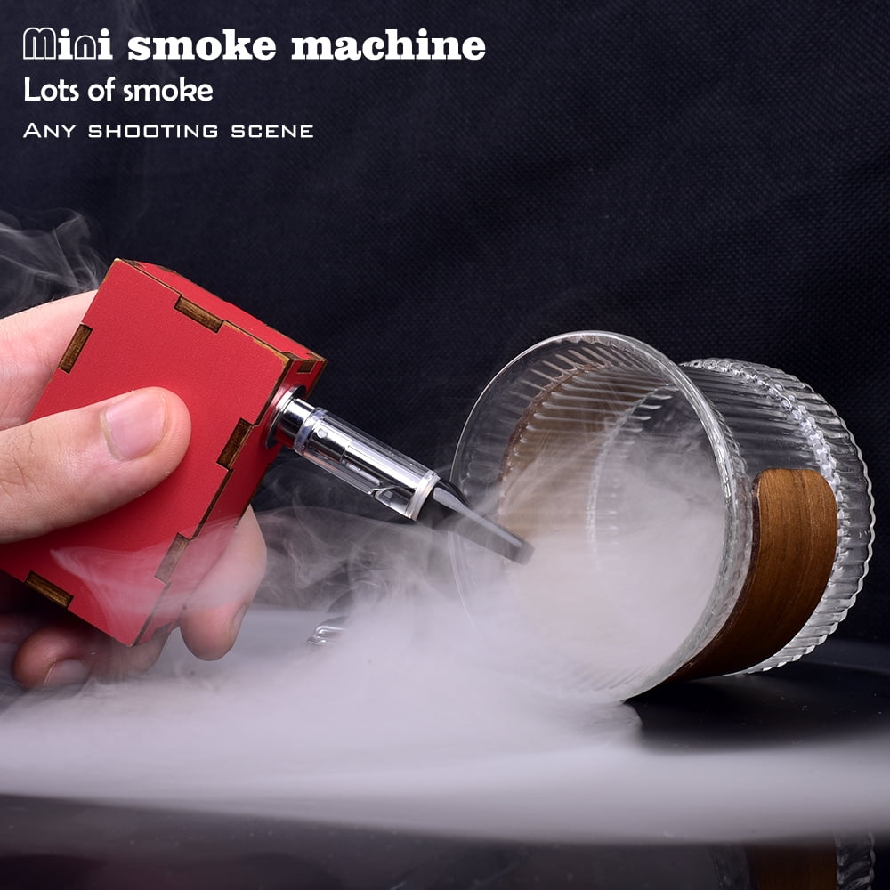 Mini Smoke Machine for Halloween，Fog Machine Wireless Remote Control Suitable for Food， Photography ，Outdoor Activities，Cosplay，Stage Effect