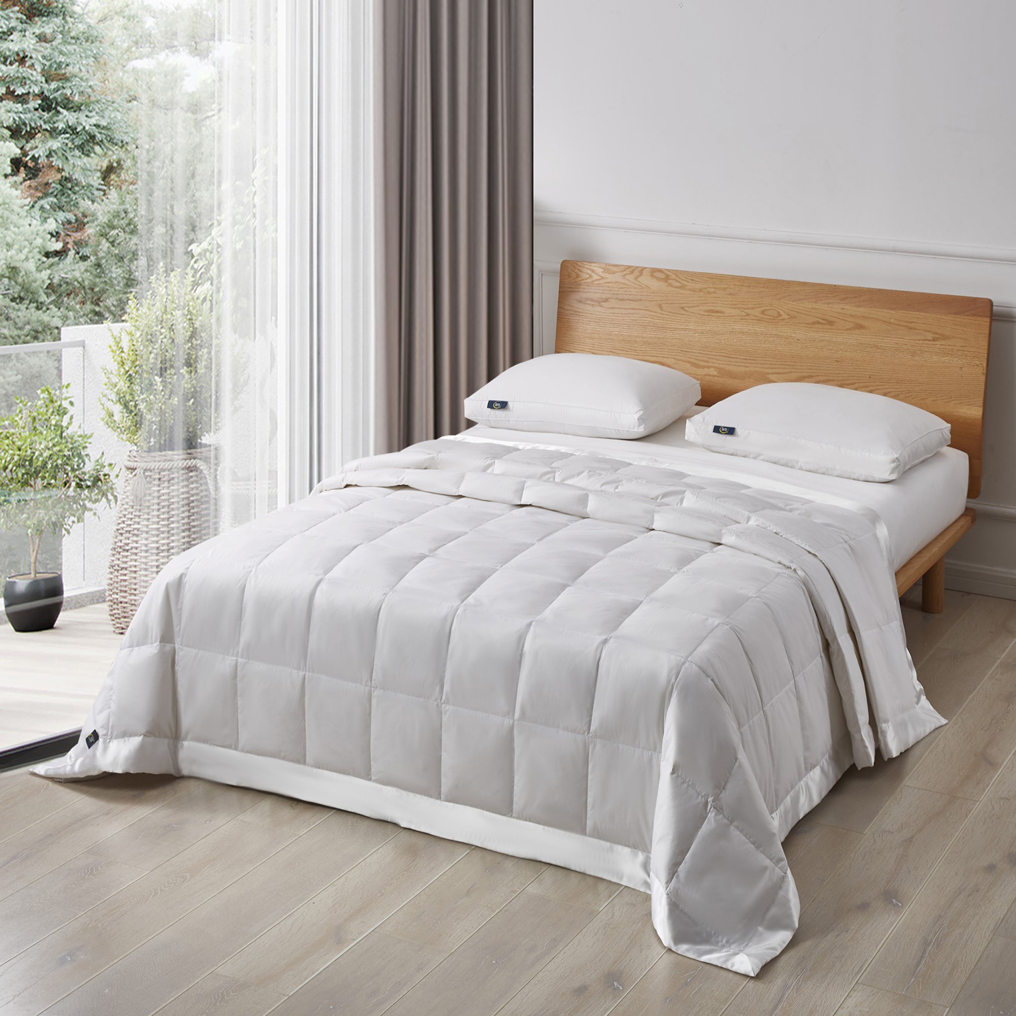 Serta 233 Thread Count White Goose Feather And White Goose Down Fiber