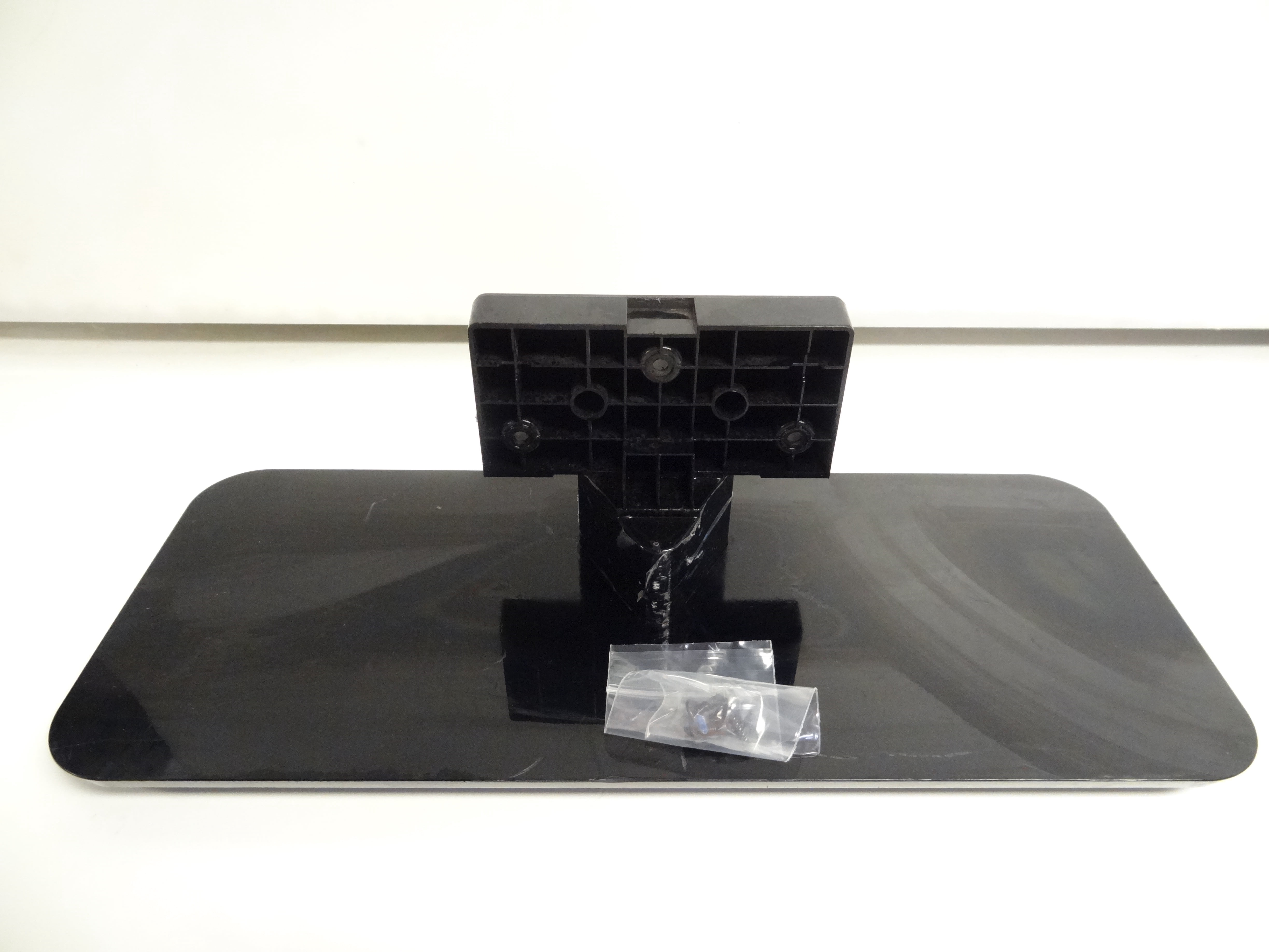 Vizio E320I-A0 Stand Base W/Screws - USED(1801-0549-7010) - Walmart.com