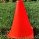 thumbnail image 4 of Paquete de 7 conos de fútbol pequeños color naranja para entrenamiento de niños 3 pulgadas, 4 of 7