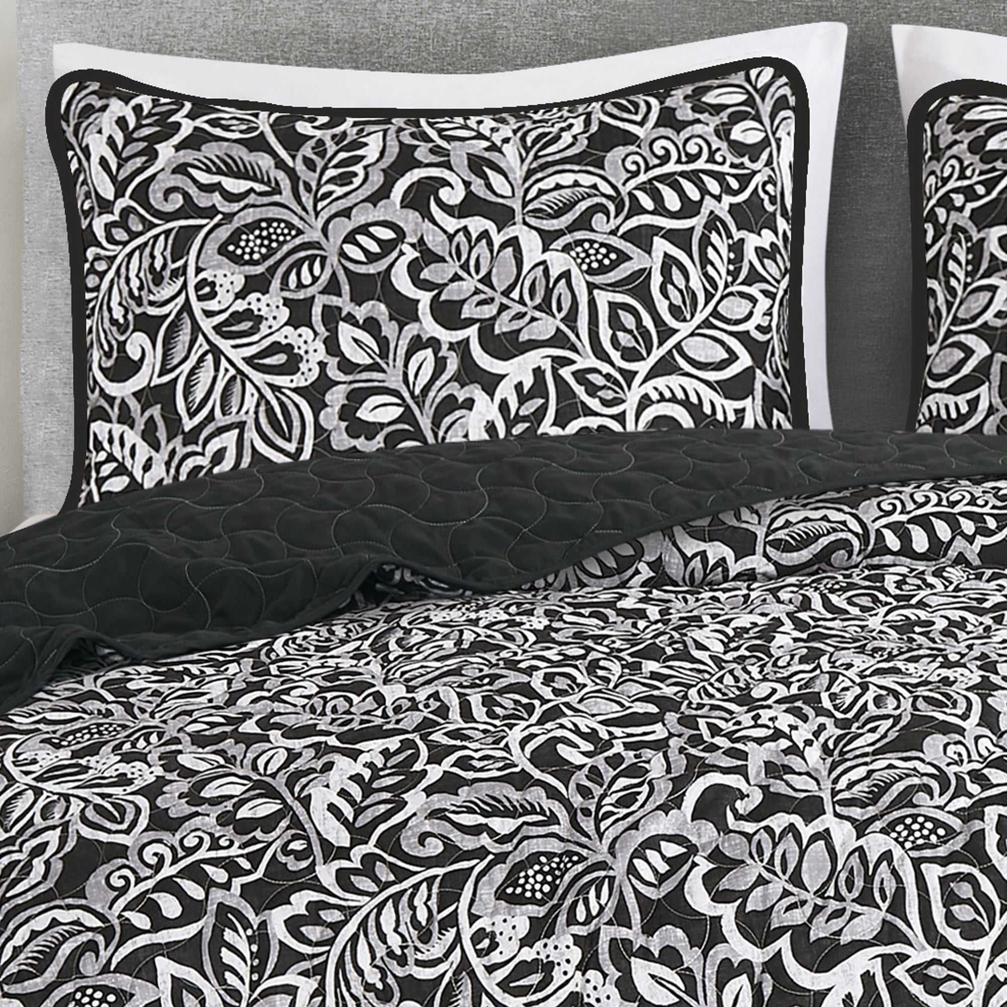 Oasis Black and White Bedspread Set King Size 3-Piece Reversible Black Quilt Set