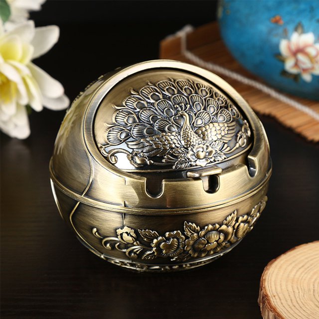 Cenicero de bola Anti-caída Cenicero de esfera antigua Regalo elegante para mujeres Hombres Fumador