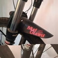 thumbnail image 5 of Un guardabarros de fibra de carbono para bicicleta MTB, 5 of 5