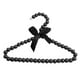 thumbnail image 1 of Percha de plástico para ropa y lazo para muñecas de 18" y accesorios para bebés recién nacidos Negro, 1 of 5