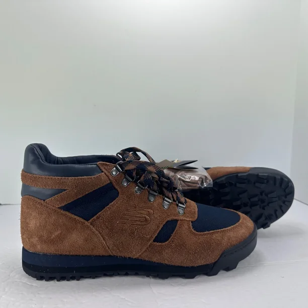 New Balance Rainier Hiking Sneaker Boots Brown URAINECA MENS SIZE 10.5