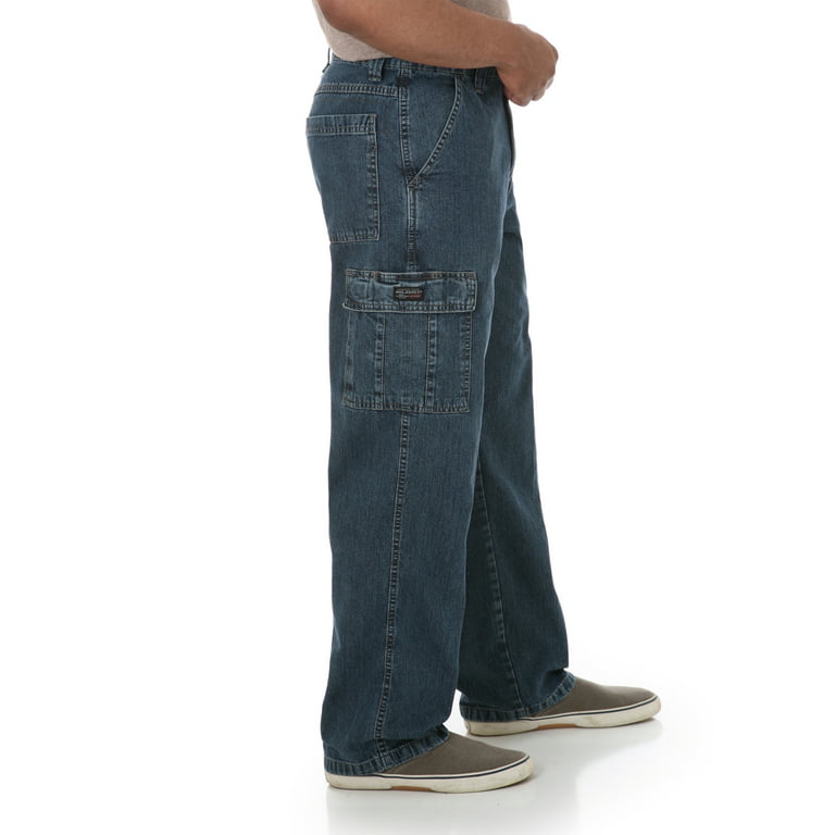 Wrangler Men's and Big Men's Relaxed Fit Wide Leg Cargo Jean 