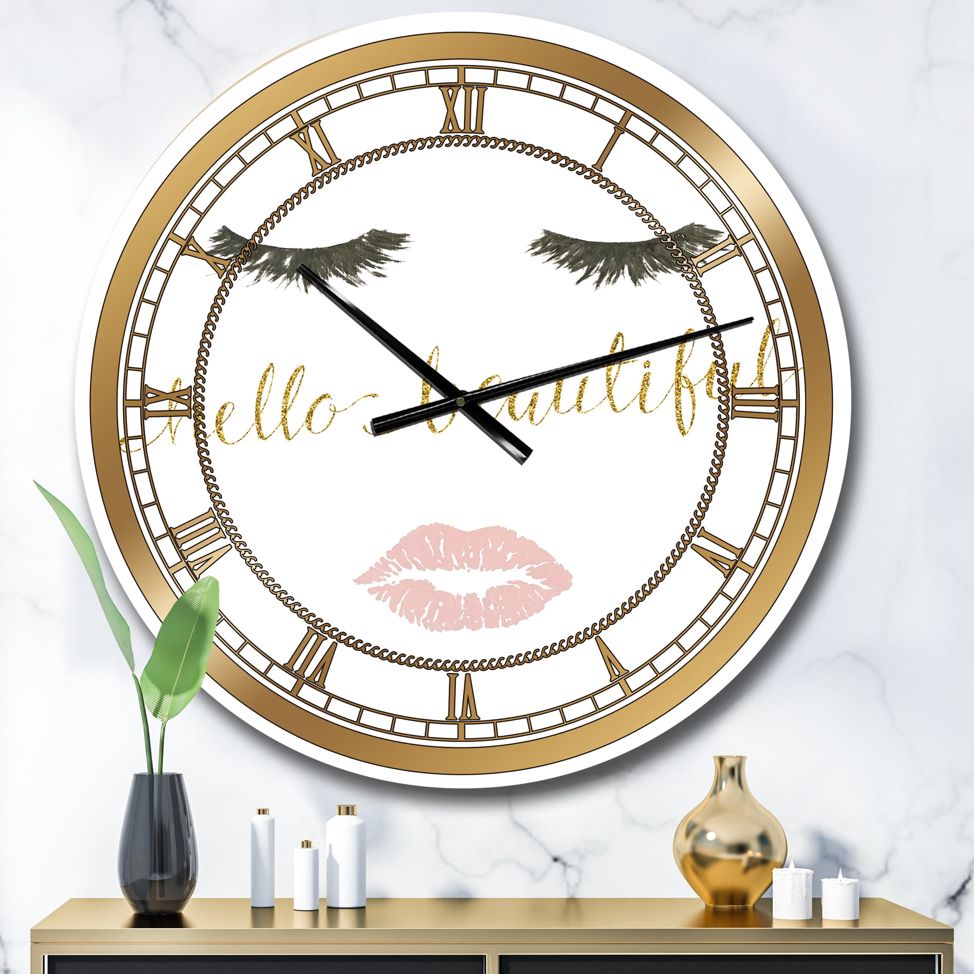 Designart 'fashion Glam Lips on Gold I' Glam wall clock