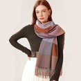 thumbnail image 3 of Chal de invierno para mujer, chal de cuadros de gran tamaño, manta cuadrada, poncho con flecos y estampado de cuadros a cuadros, fondo A, 3 of 5