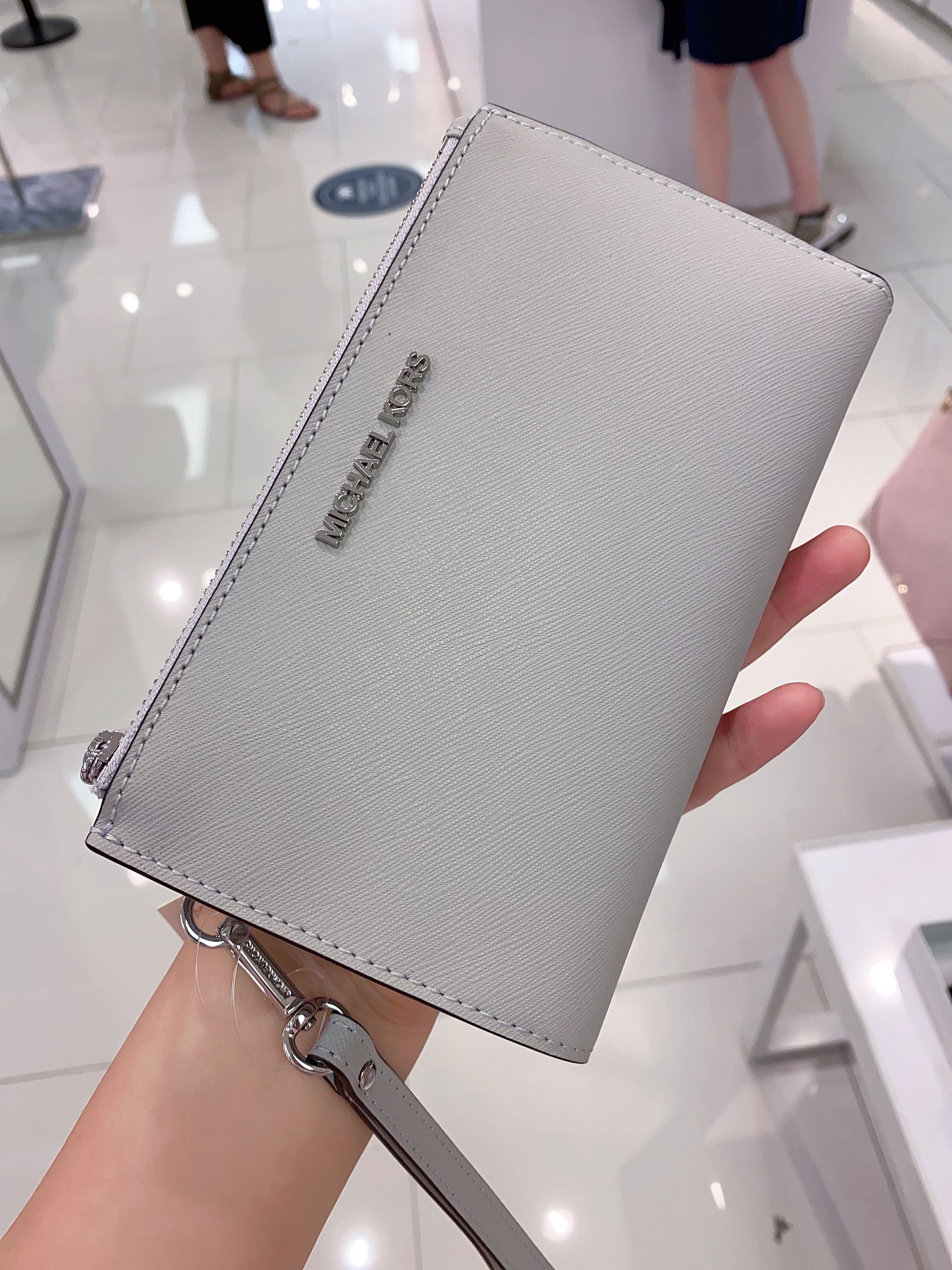 michael kors aluminum wallet