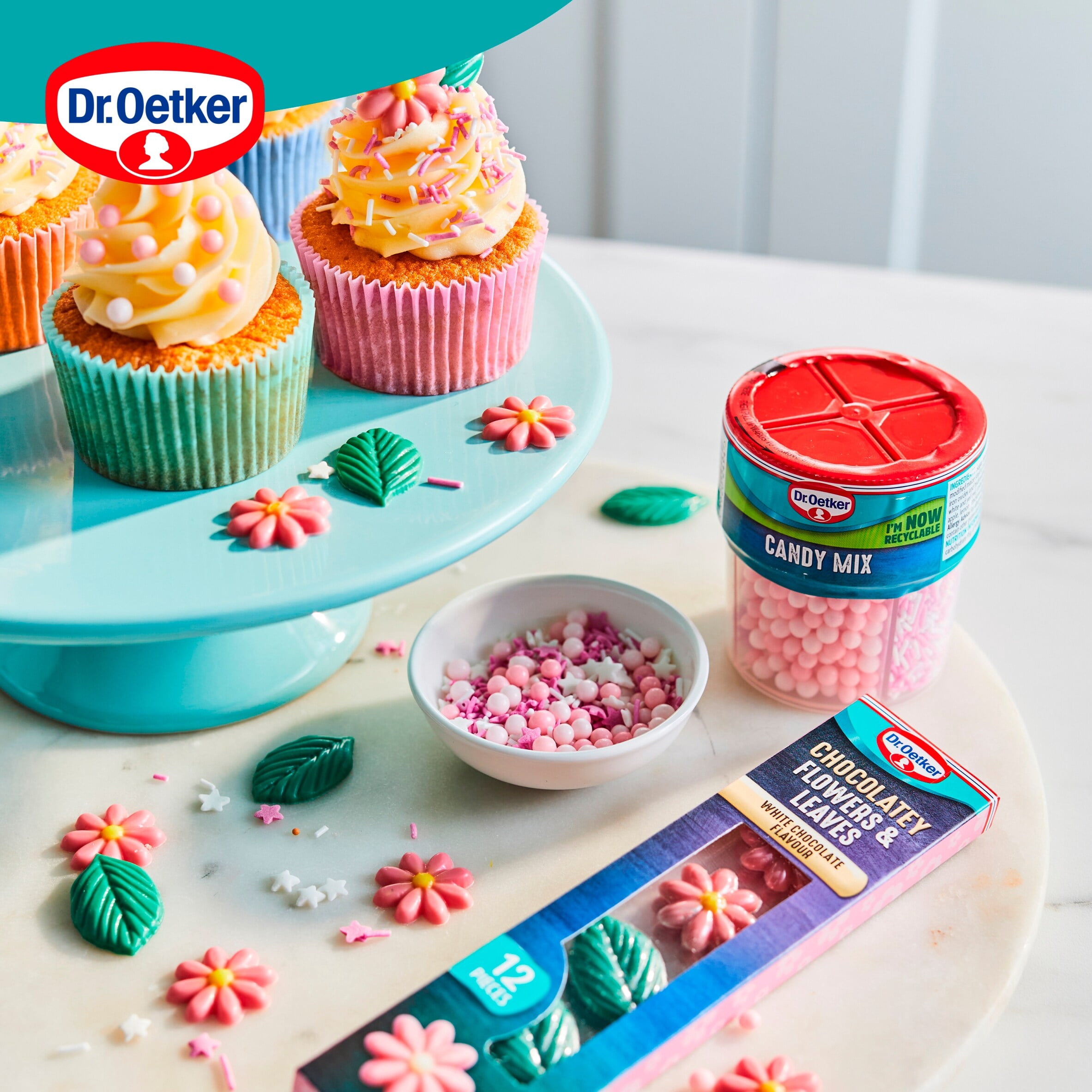 Dr Oetker 11 White Chocolate Flowers & Leaves 11G, Imported from Britain