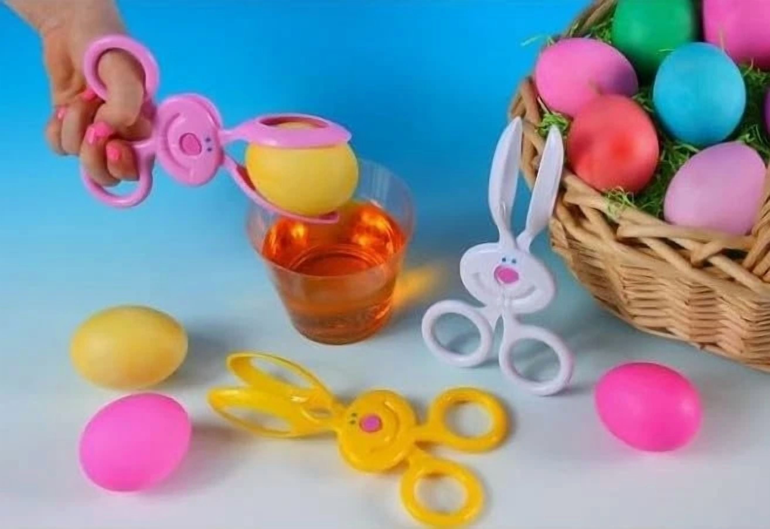CIRCLE- Magical Memories Collection Dunk An Egg Coloring Kit And Funny Bunny Dipper...