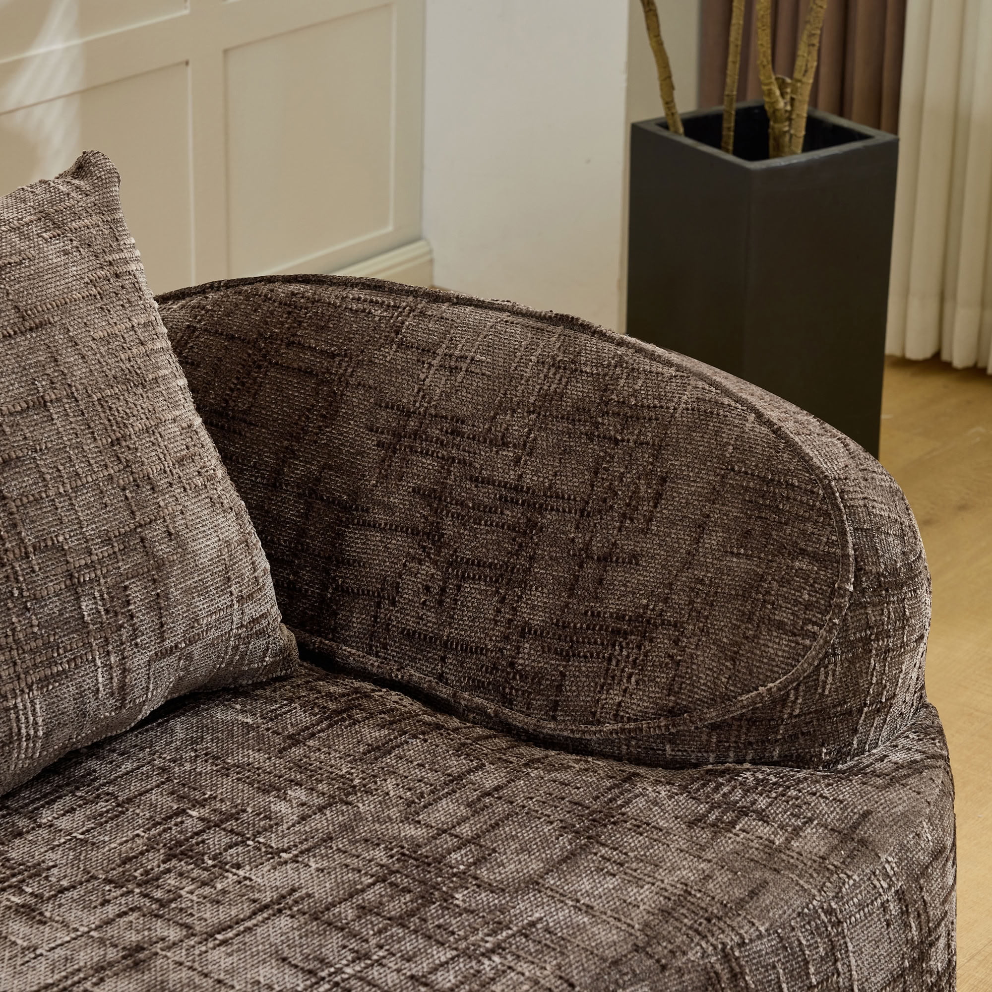 MAYEERTY Curved Compressed Loveseat Sofa, Chenille 2-Seat Upholstered Couch with 2 Pillows, No-Assembly for Small Apartment Living Room Bedroom