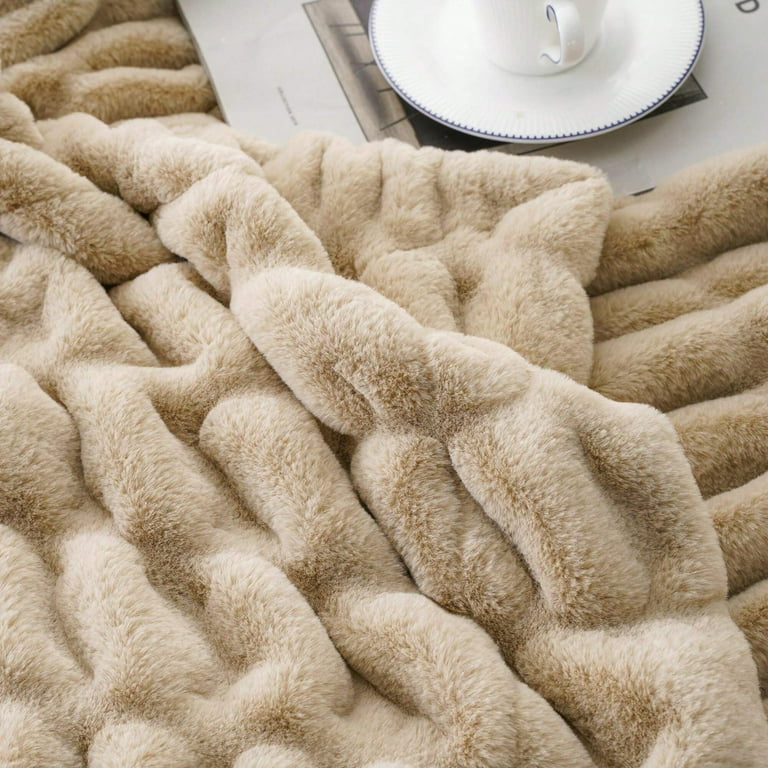 Battilo Beige Faux Fur Throw Blanket,Double Side Reversible Rabbit