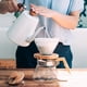 thumbnail image 3 of Cafetera Hario V60 de madera de olivo, 600 ml, 3 of 7