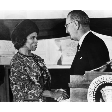 Presidential Medal Of Freedom Marian Anderson Is Congratulated By President Lyndon B Johnson At The White House During The Presentation Of The Presidential Medal Of Freedom History ()