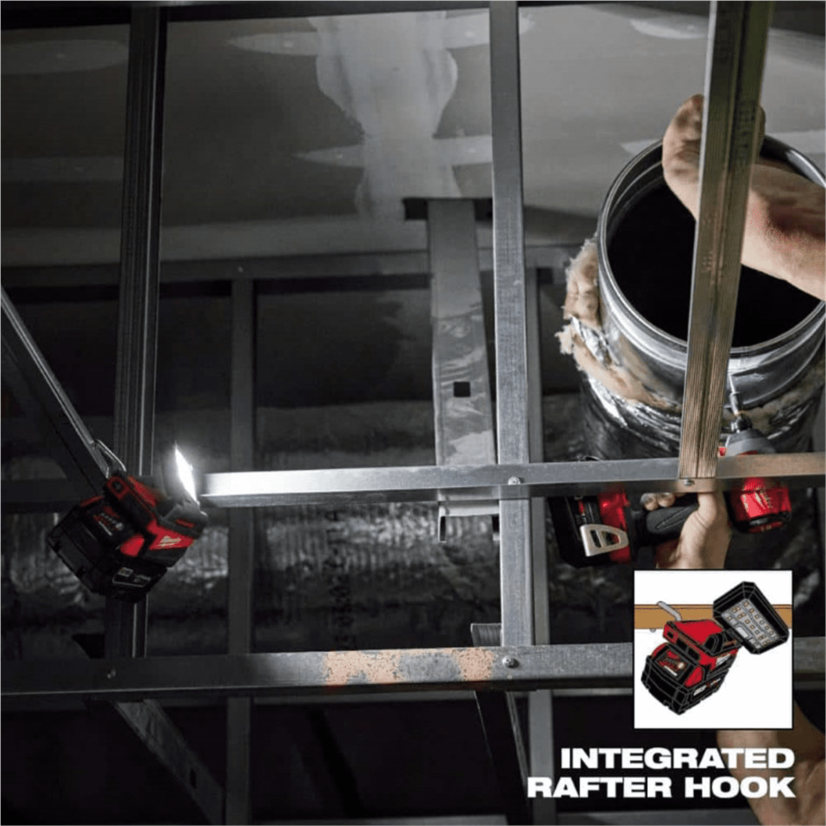 Milwaukee 2359-20 M18 ROVER Compact Folding Flood Light USB Charging
