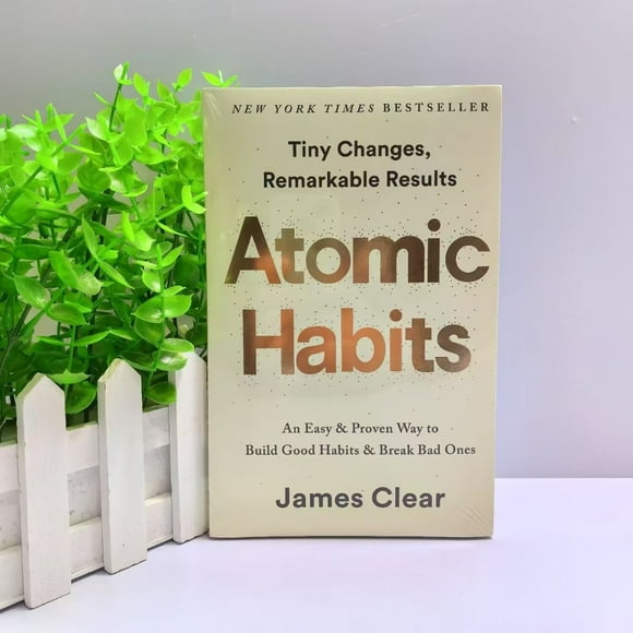 Gift Idea Atomic Habits An Easy & Way To Build Good Habits & Break Bad Ones Atomic Habits Book, Paperback, 320 pages * 1 piece Atomic Habits, paperback, 320 pages Present Makeup Organizers