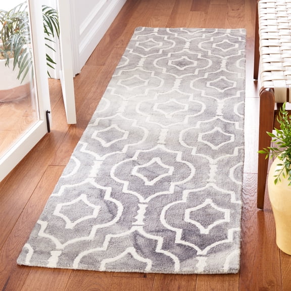 Safavieh Dip Dye Lairos Distressed Wool Runner Rug, Gray/Ivory, 2'3" x 10'