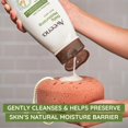 thumbnail image 2 of Set de regalo para el cuidado de la piel Aveeno Daily Moisture para piel seca, 2 of 8