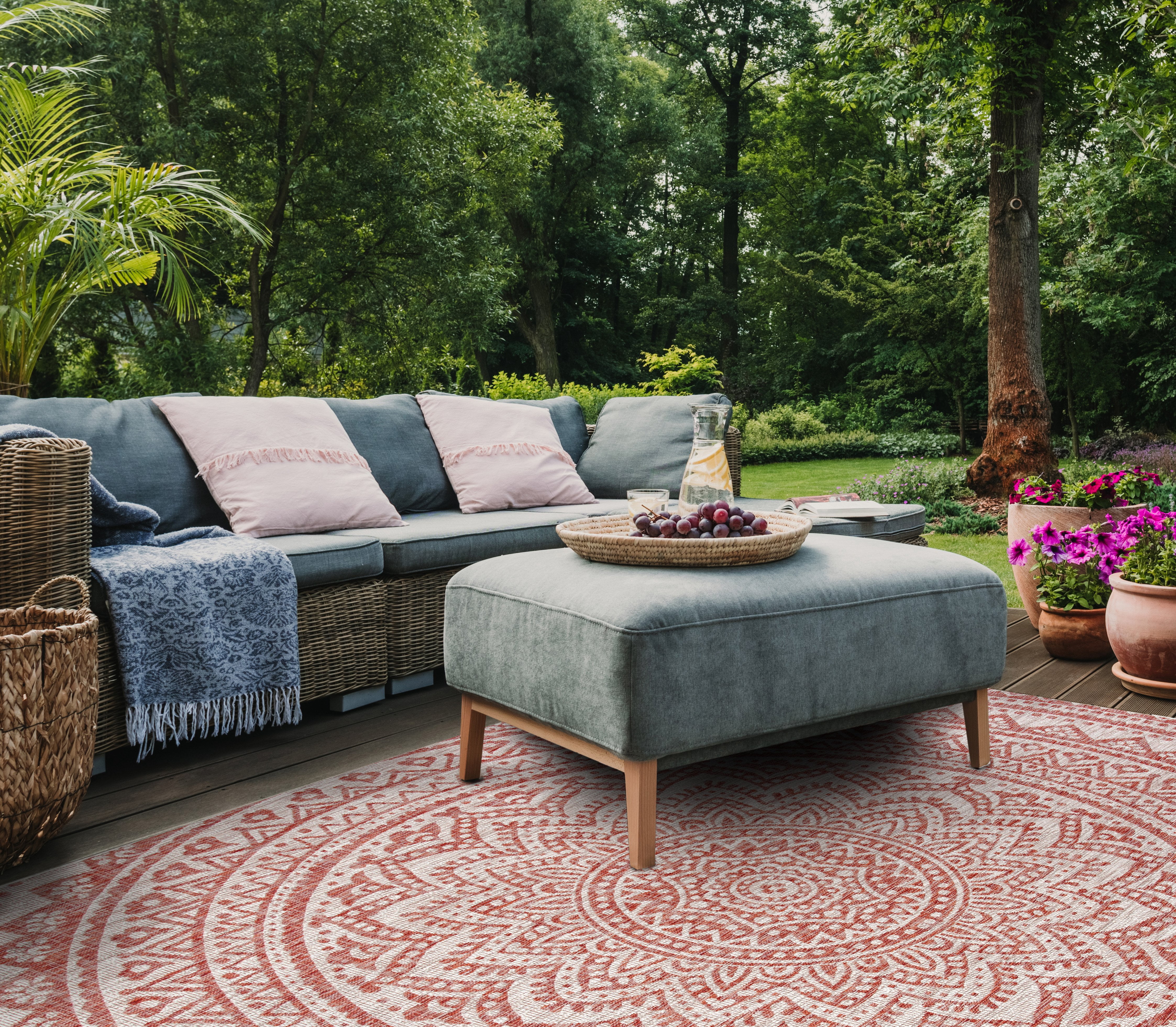 Safavieh Light Beige/Terracotta Floral Medallion Geometric Contemporary Power Loomed Outdoor Rugs, 2' to 5' Round/Square, Water-Resistant