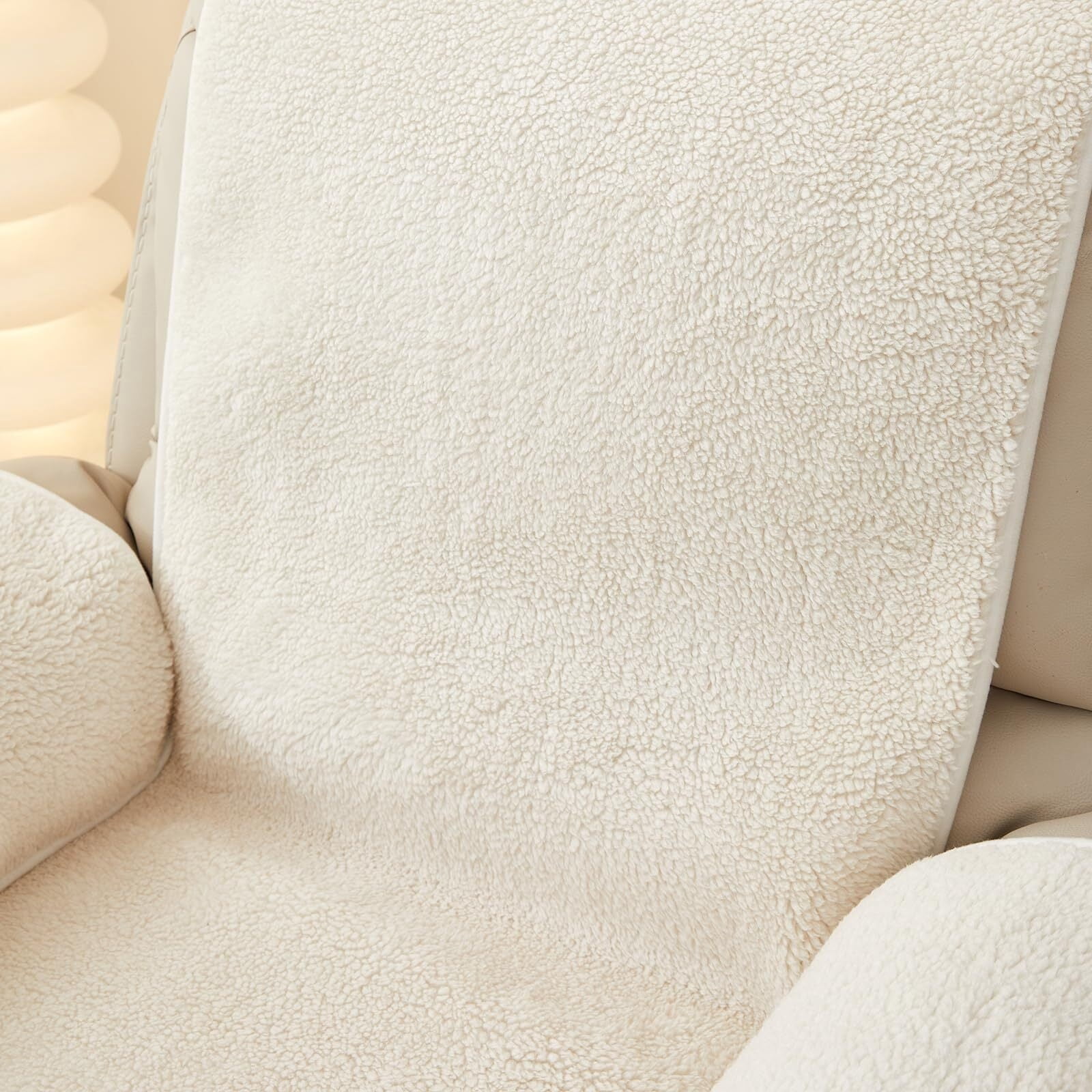 Recliner Chair Covers Fleece Soft Warm Sofa Slipcover Furniture Protector Non-Slip Washable Reclining Chair Cover for Kids, Pets