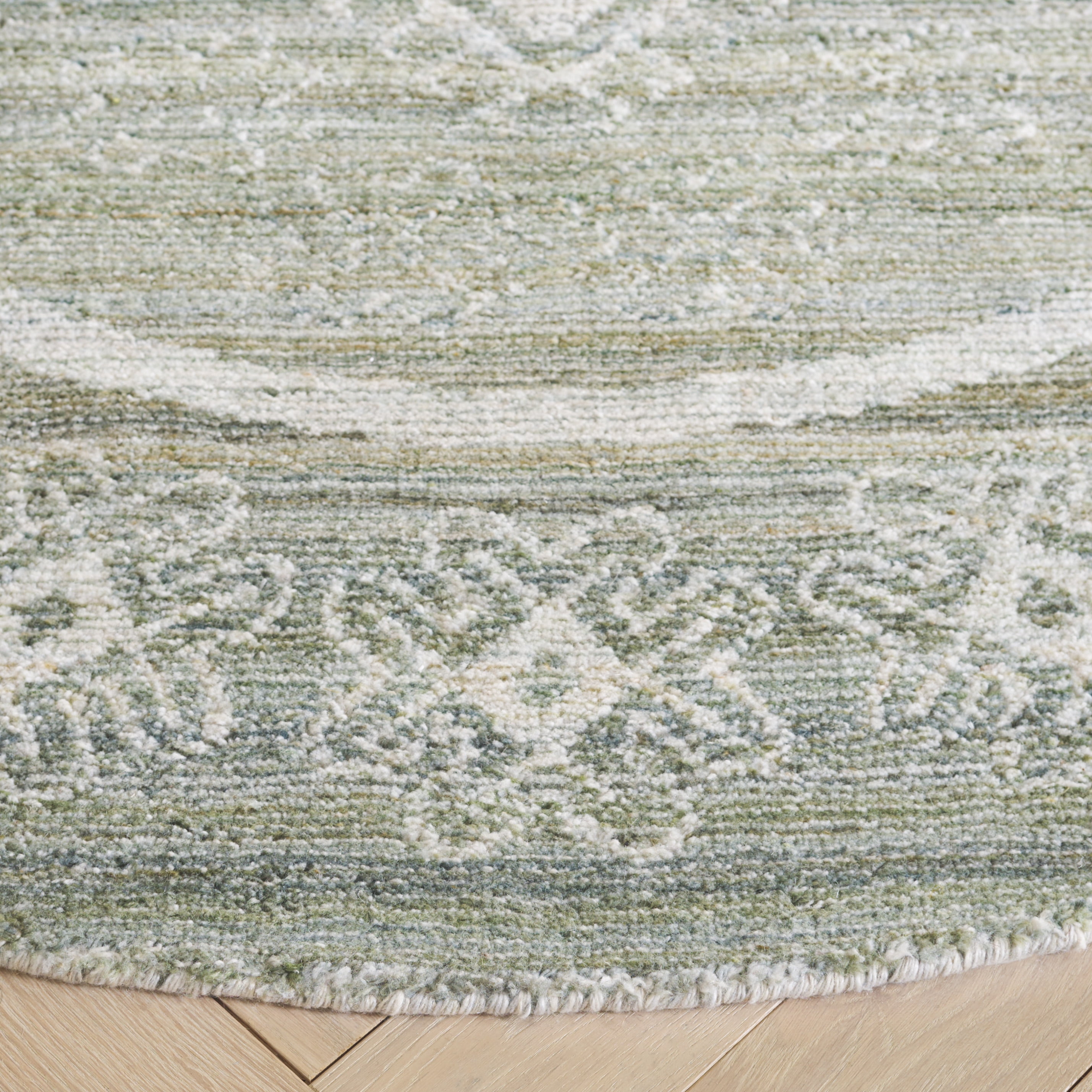 SAFAVIEH Marquee Alton Medallion Area Rug, Green/Sage, 6' x 6' Round