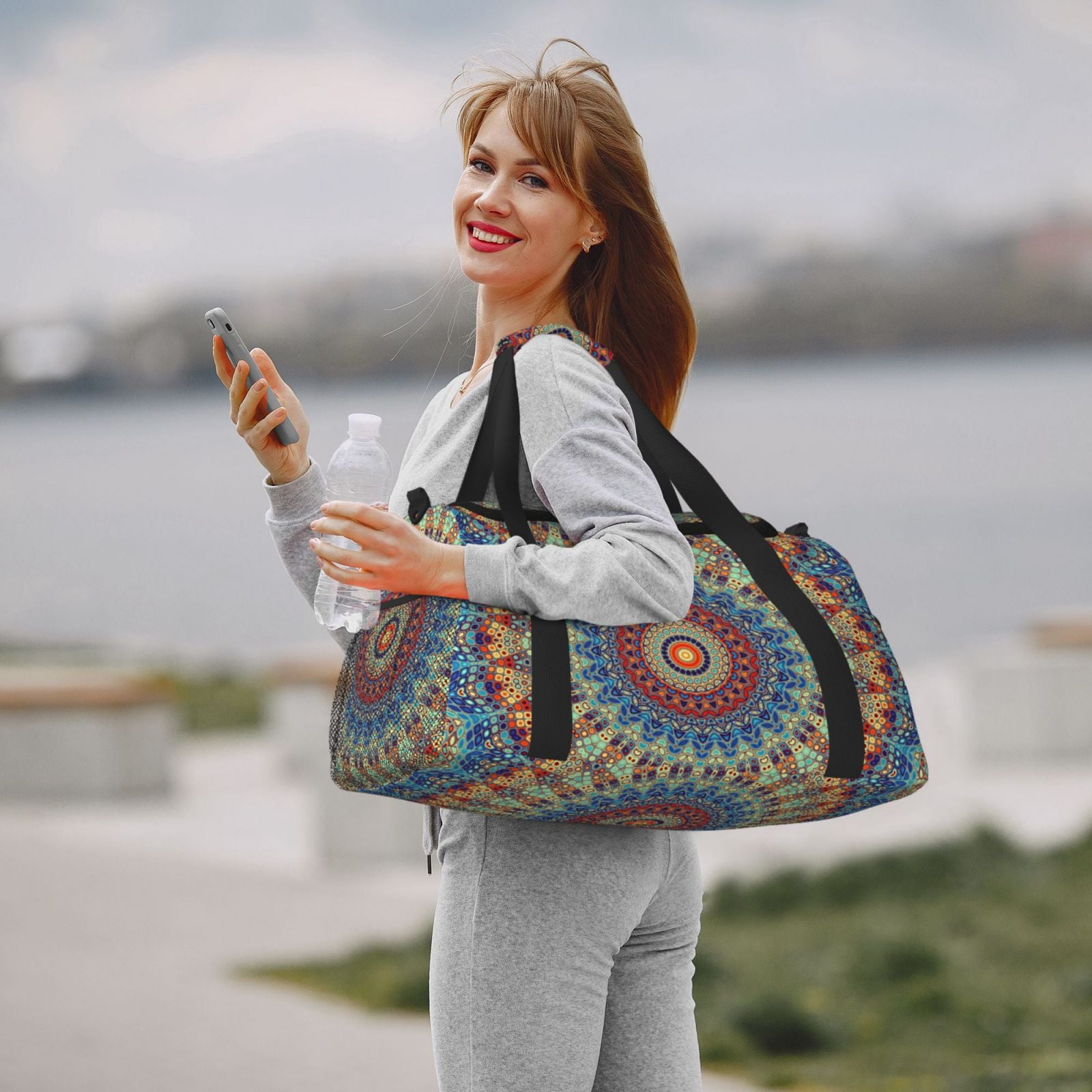 Fuzoiu Round Mandala Print Travel Duffle Bag,Carry On Tote Bags,Duffel Bag,Sport Gym Bag, Hospital Bag for Labor and Delivery, Overnight Bag,Luggage Bag