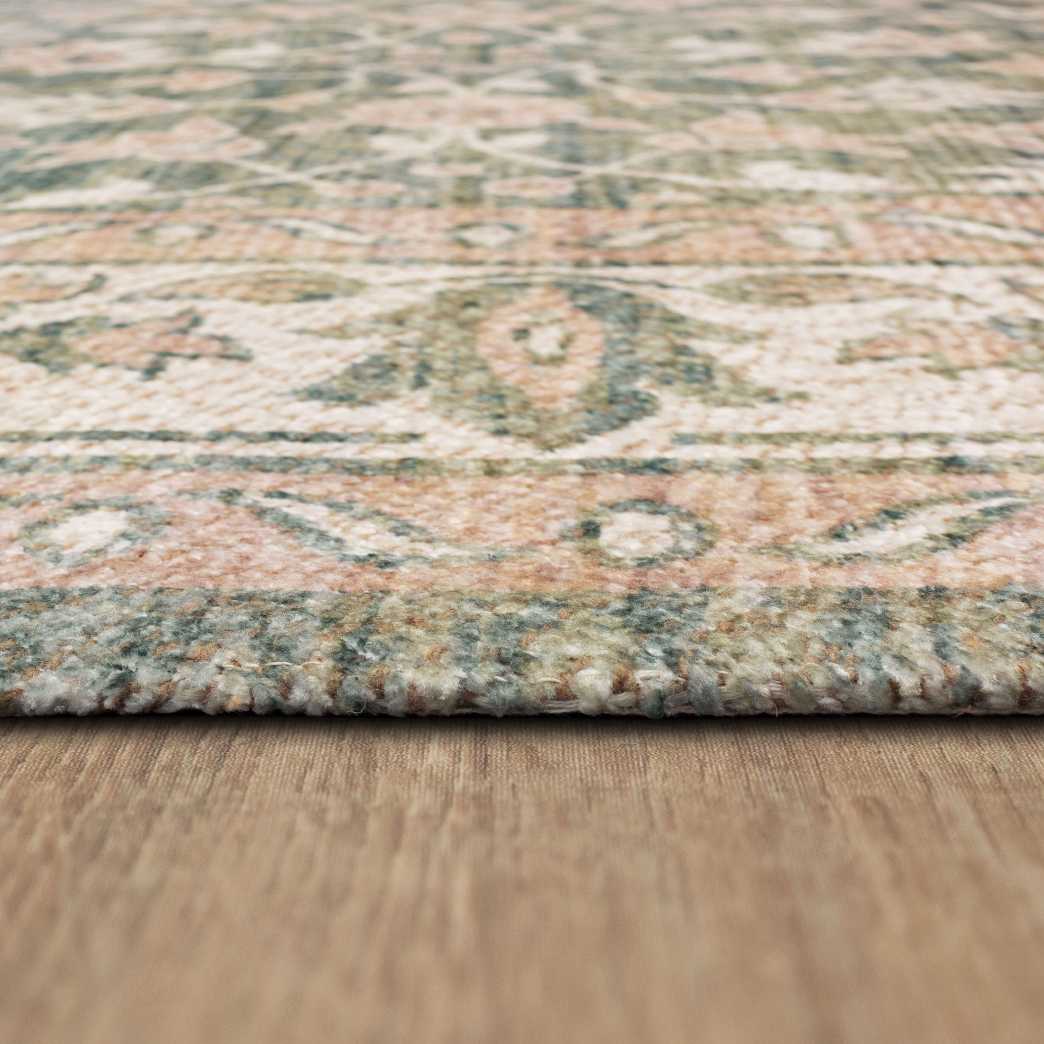 Mainstays Zula Jardin Low Pile Stain/Fade Resistant Polyester Indoor Accent Rug, Green, 1'8" x 2'10"
