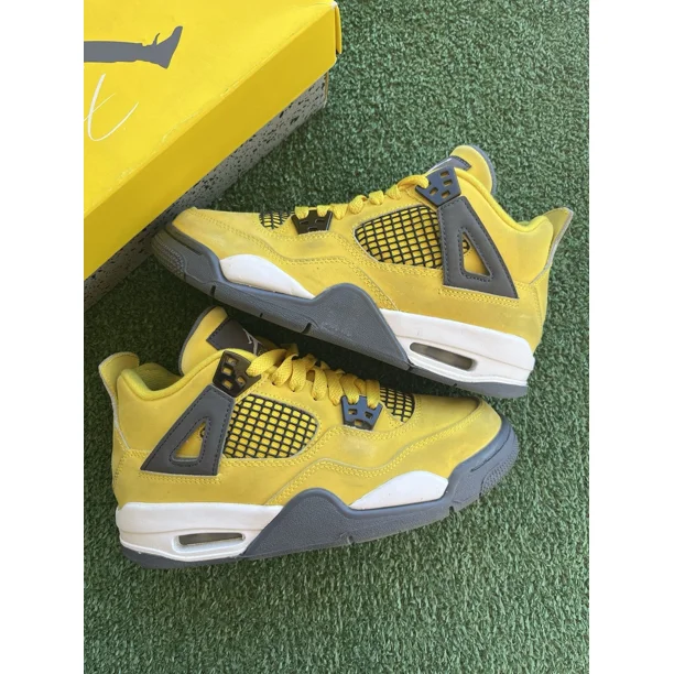 Ni - ke Jordan 4 Retro Lightning (2021) Size 5Y/6.5W Sneakers 408452-700 (Pre-Owned)